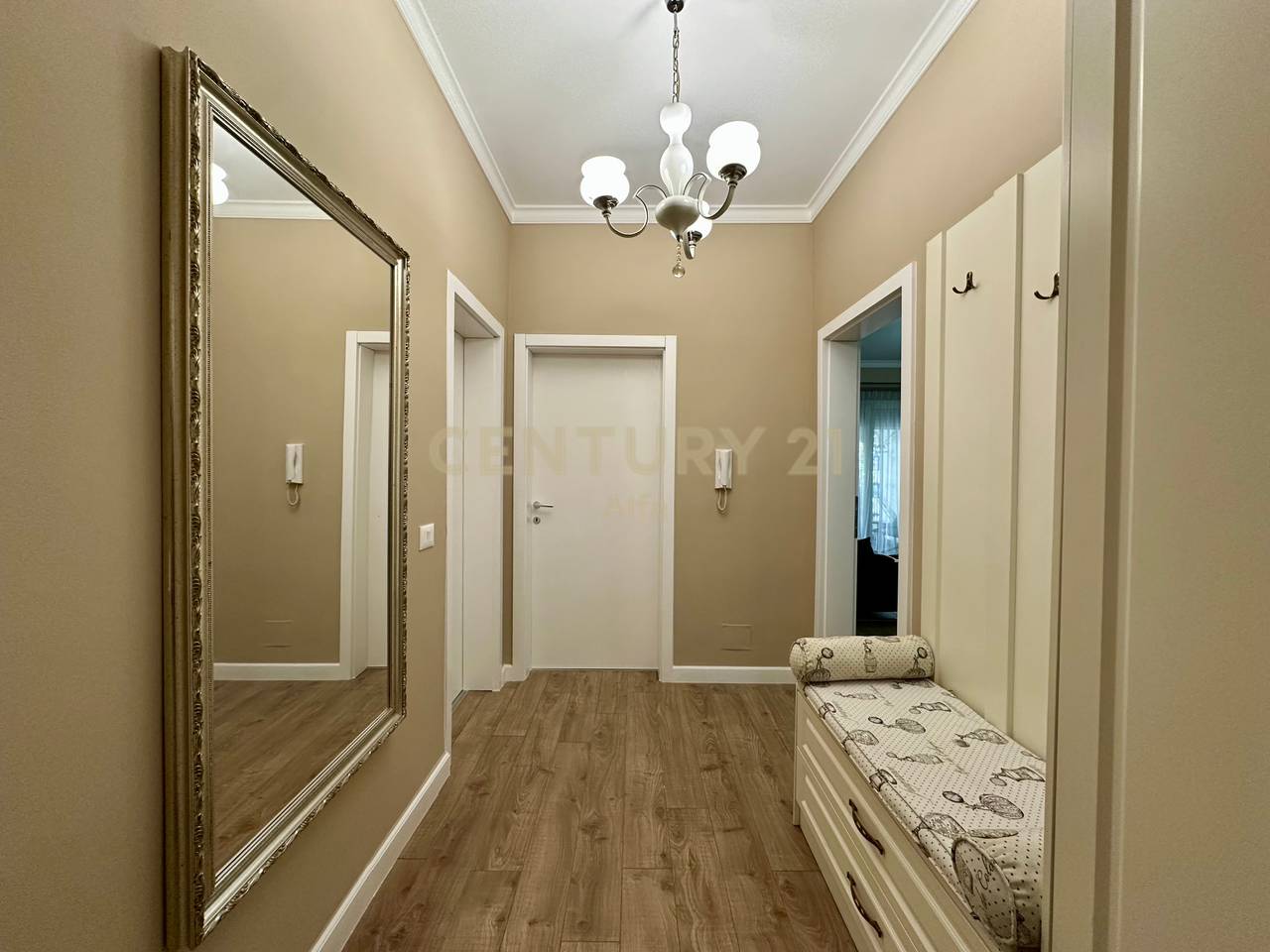 QIRA, APARTMENT 3+1+2 with PARKING SPACE, BOTANICAL GARDEN‼️