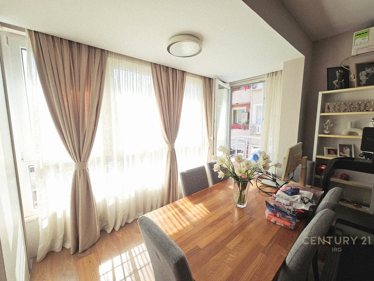 🏠 Apartament 2+1 për Shitje
📍 kodra e diellit, siper unazes prane Big Market