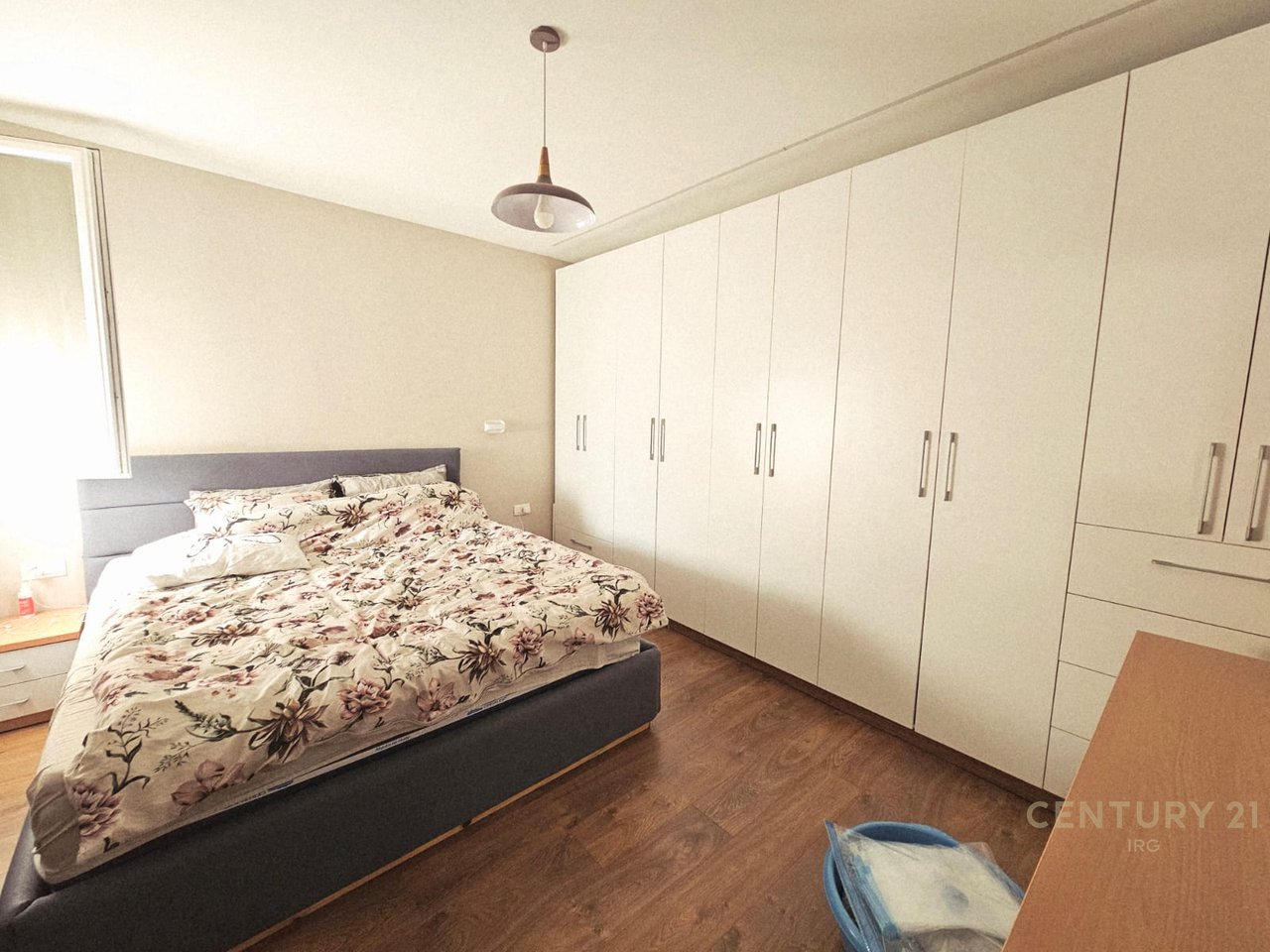 🏠 Apartament 2+1 për Shitje
📍 kodra e diellit, siper unazes prane Big Market