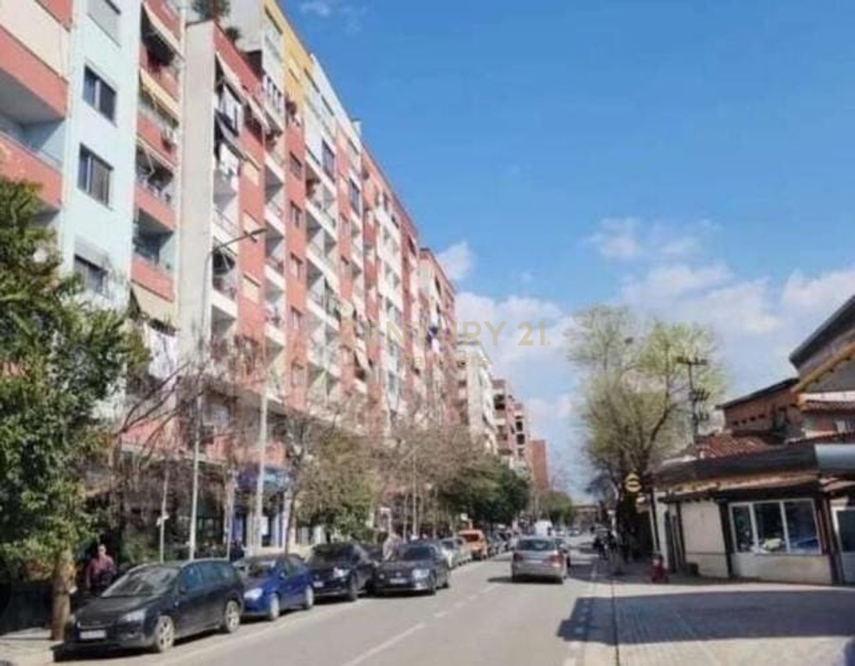 Commercial Space for Sale in Yzberish, Tirana