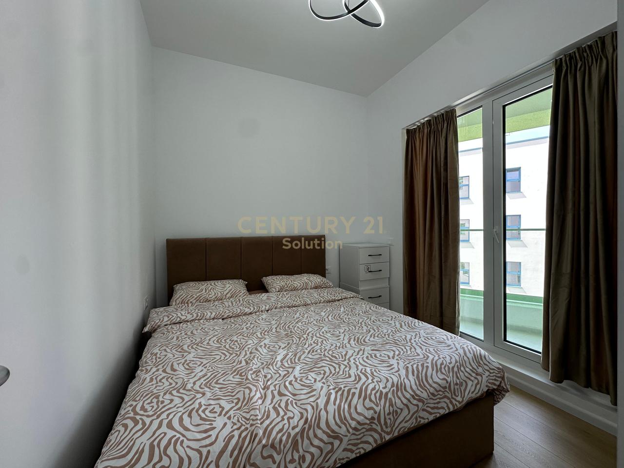APARTAMENT 1+1 PER QIRA TEK KOMPLEKSI MANGALEM!