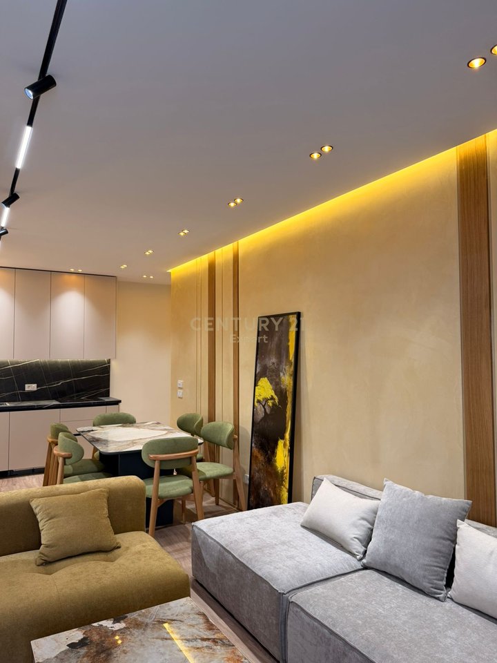 Appartamento 2+1+2+PP in affitto al Golden Tower, via Mine Peza, Tirana