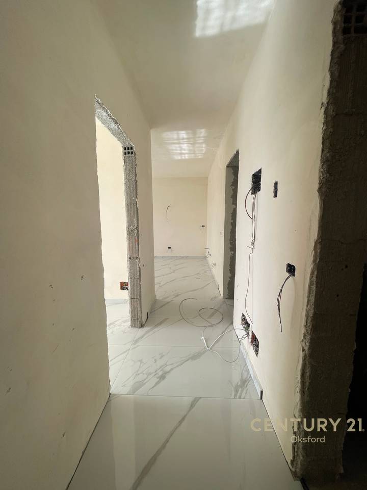 1+1 Apartament për Shitje në Golem