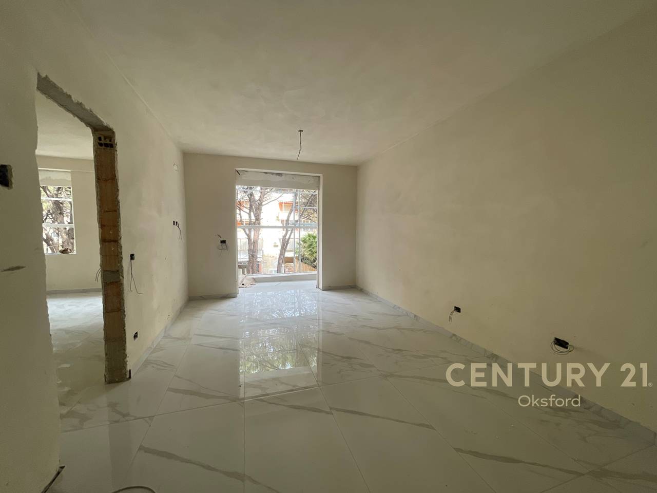 1+1 Apartament për Shitje në Golem!!