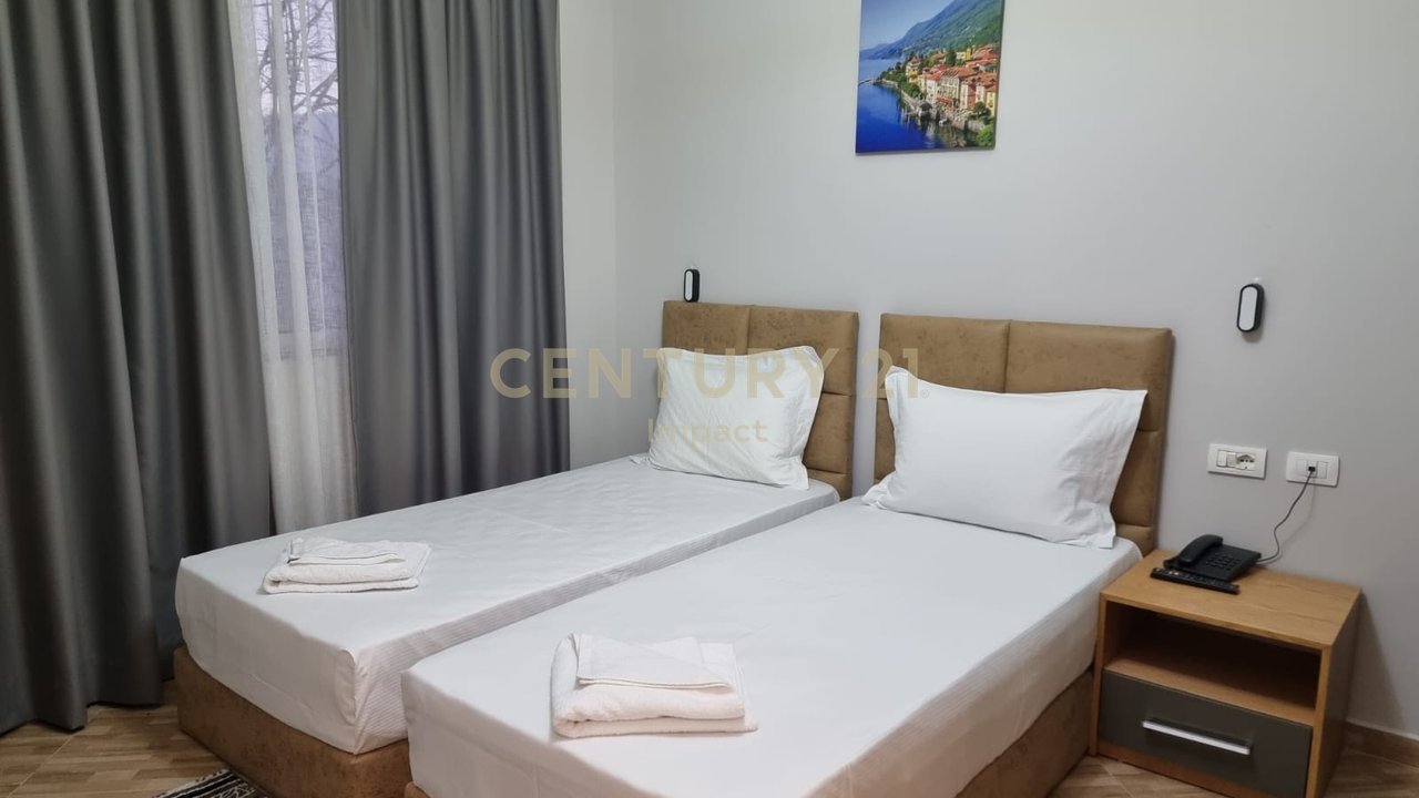 Shitet hotel me 15 dhoma në Kombinat, Tiranë - 1,500,000 €!