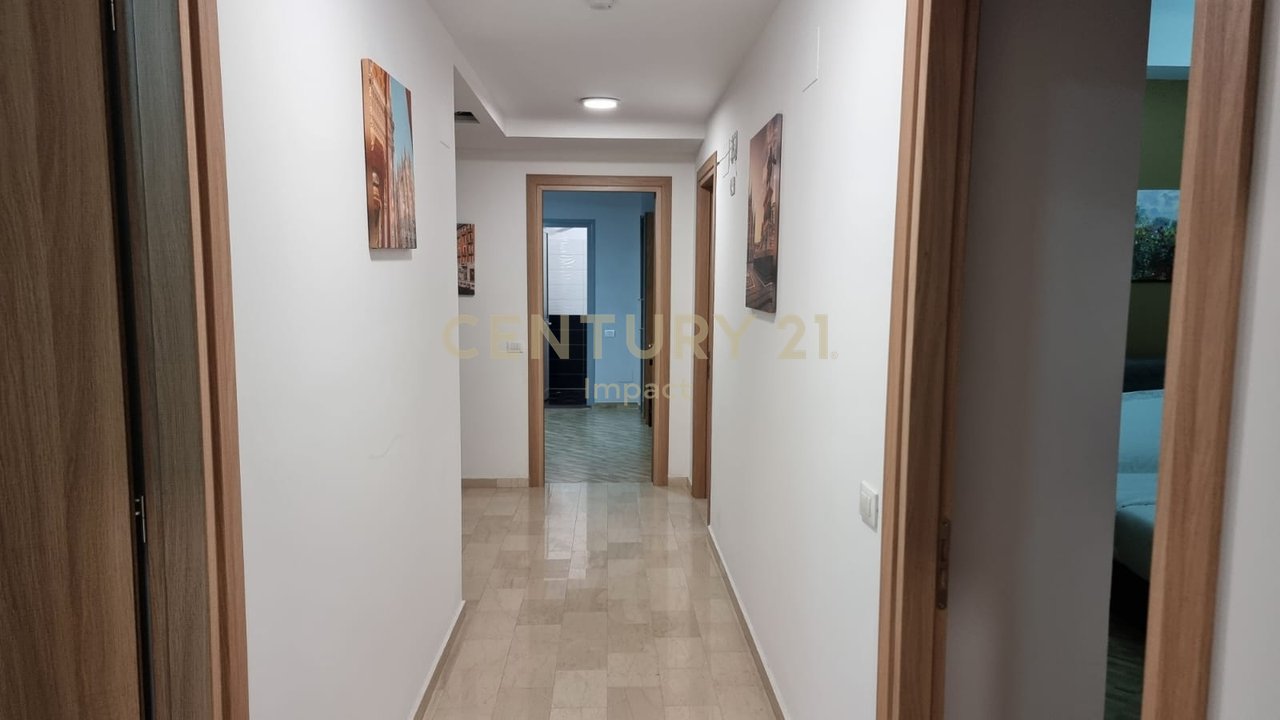 Shitet hotel me 15 dhoma në Kombinat, Tiranë - 1,500,000 €!