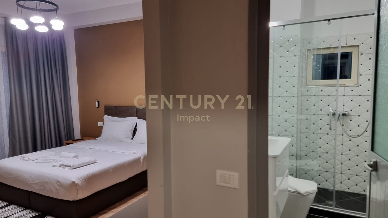 Shitet hotel me 15 dhoma në Kombinat, Tiranë - 1,500,000 €!