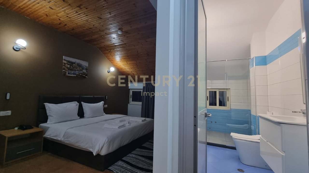 Shitet hotel me 15 dhoma në Kombinat, Tiranë - 1,500,000 €!