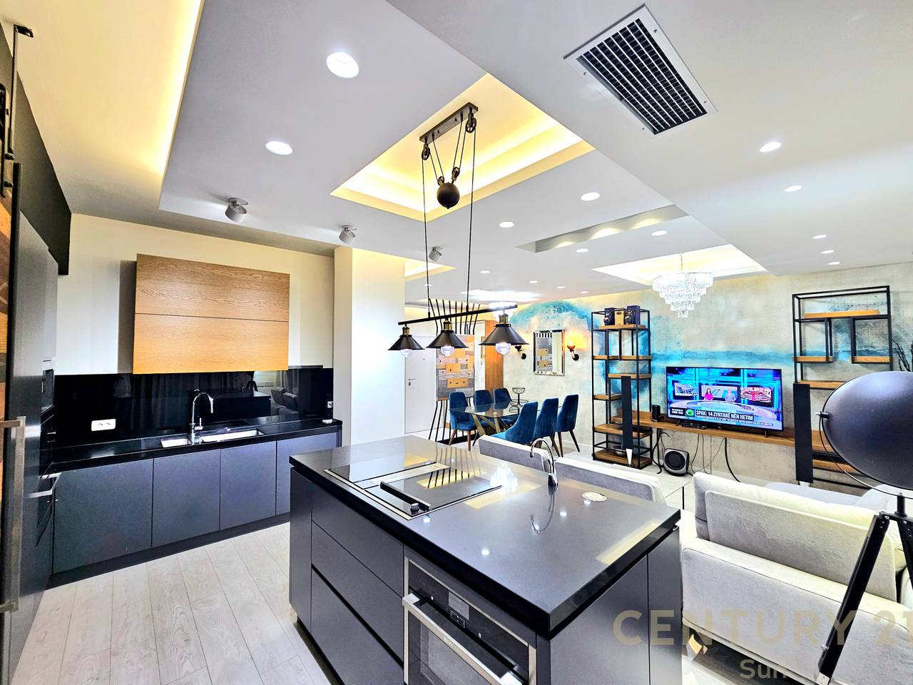 APARTAMENT 2+1+2 QIRA PRANE LIQENIT ARTIFICIAL