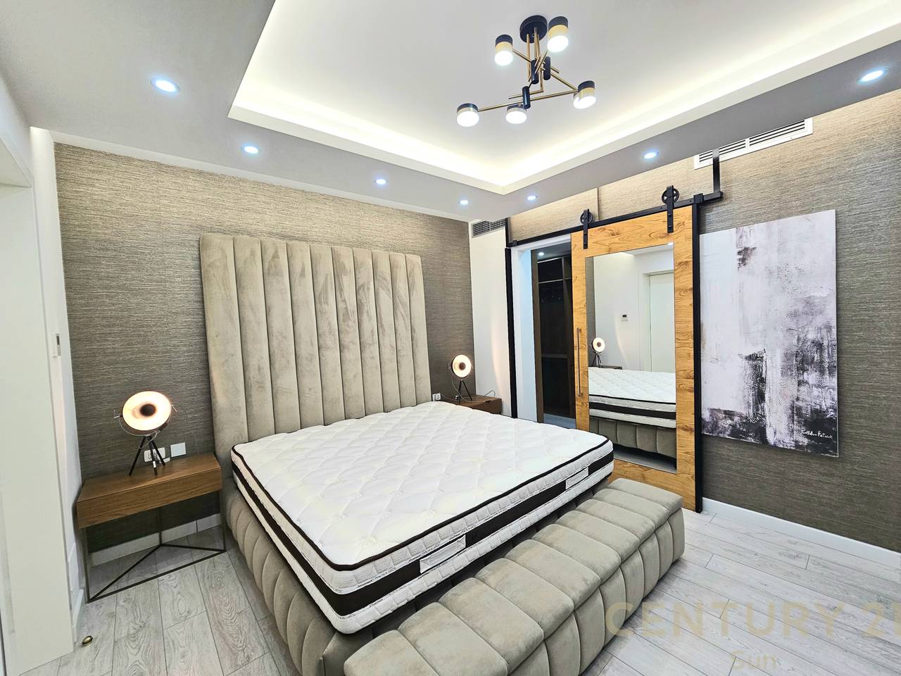 APARTAMENT 2+1+2 QIRA PRANE LIQENIT ARTIFICIAL