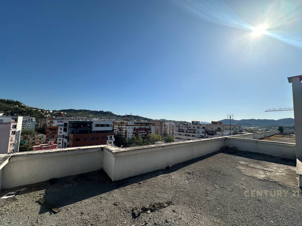 Attico in vendita con terrazza di 192 m2 a Yzberish!