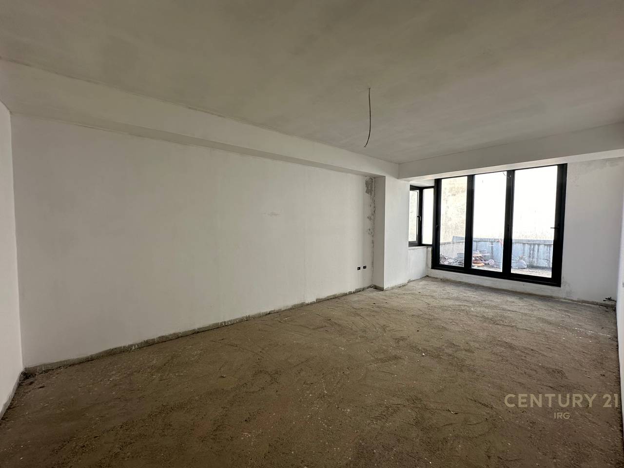 Attico in vendita con terrazza di 192 m2 a Yzberish!