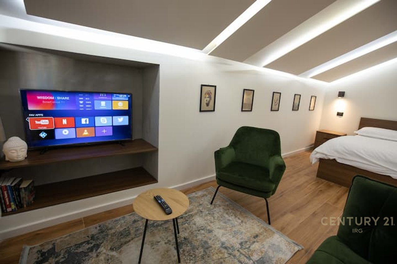 Jepen me Qira 2 Studio në Bllok – Airbnb Ready, Full Book & Smart Home