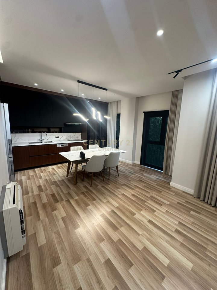 ATSH, Ministero della Giustizia - Appartamento 1+1 in Affitto Arredamento di Lusso + Parcheggio