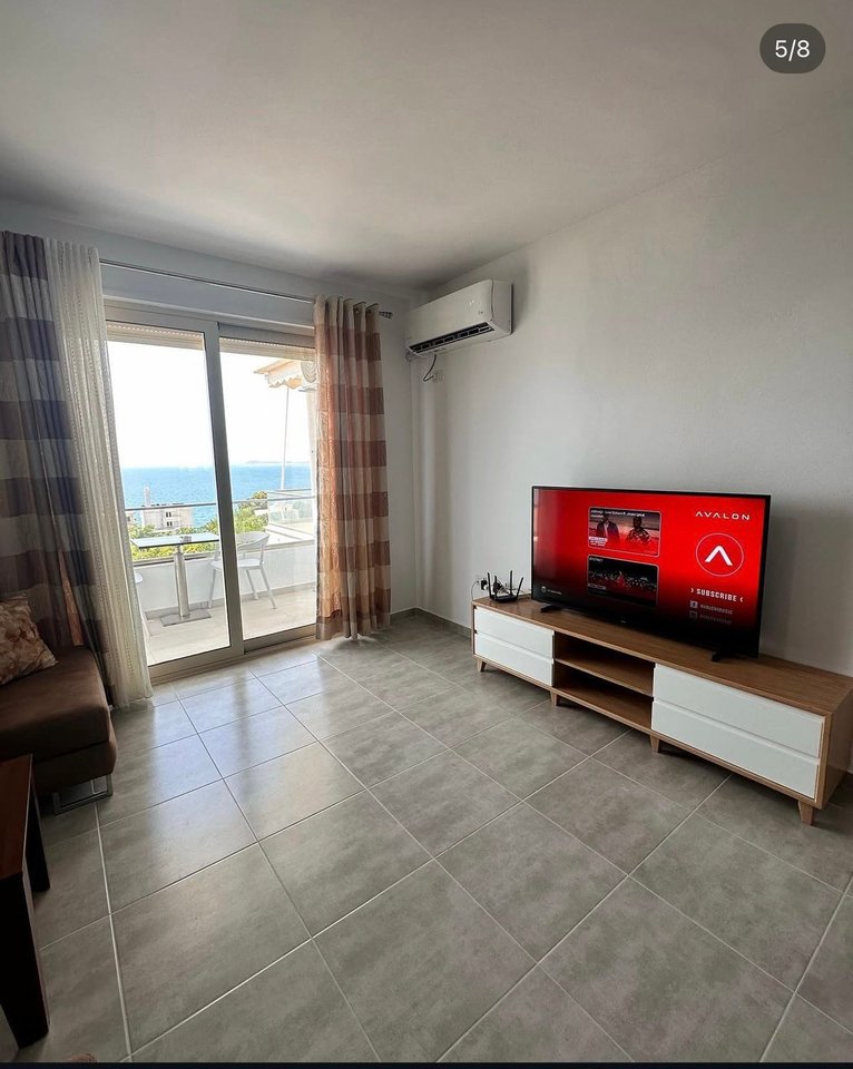 SHITET APARTAMENT ,ME PAMJE NE DET, 2+1+GARAZH  NE RRUGEN "DHIMITER KONOMI",!