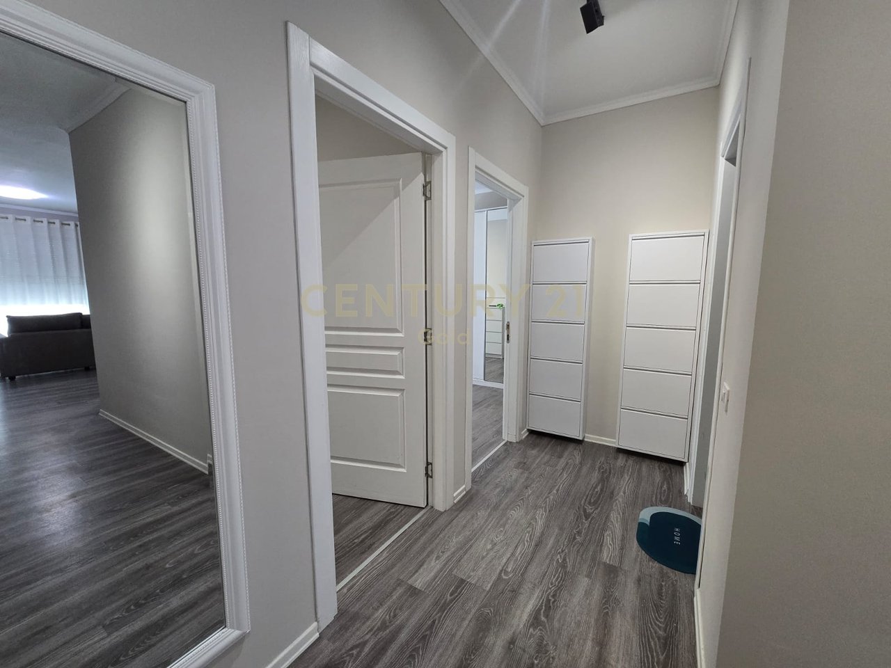 FOR RENT 2+1+2 APARTMENT + PARKING SPACE AT ASL COMPLEX!