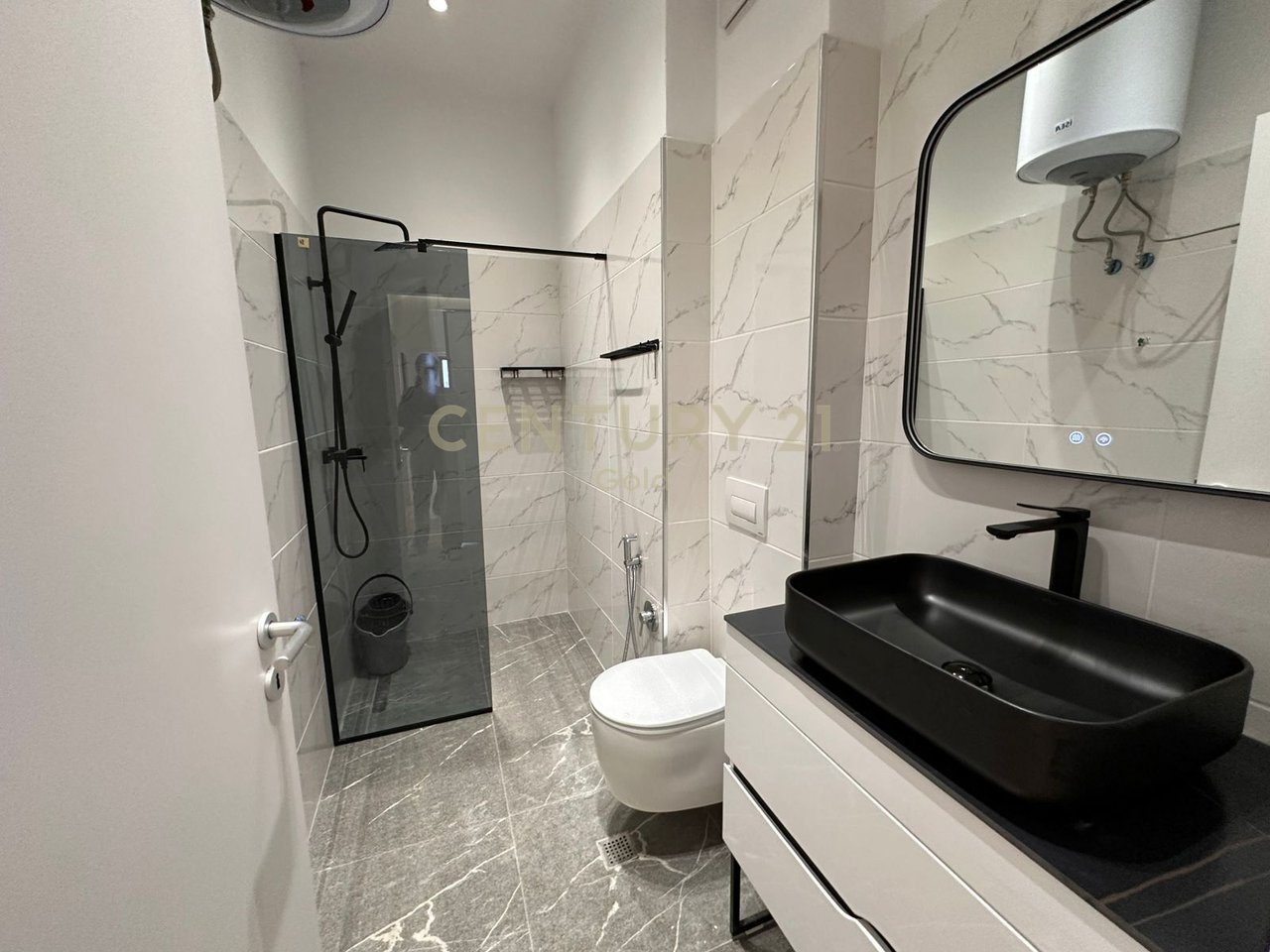 APPARTAMENTO PREMIUM 2+1+2 IN AFFITTO, APPENA ARREDATO CON POSTO AUTO