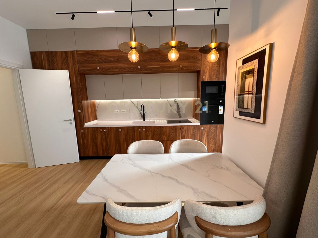 APPARTAMENTO PREMIUM 2+1+2 IN AFFITTO, APPENA ARREDATO CON POSTO AUTO