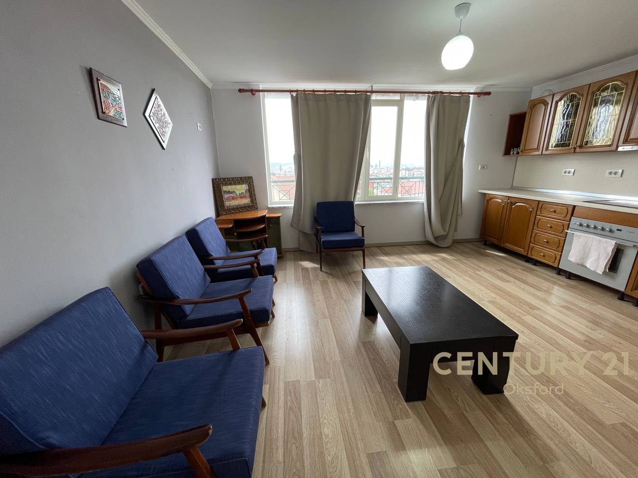 1+1 APARTAMENT PËR SHITJE NË KATIN E 3-TË (NË NJË VILË PRIVATE!)