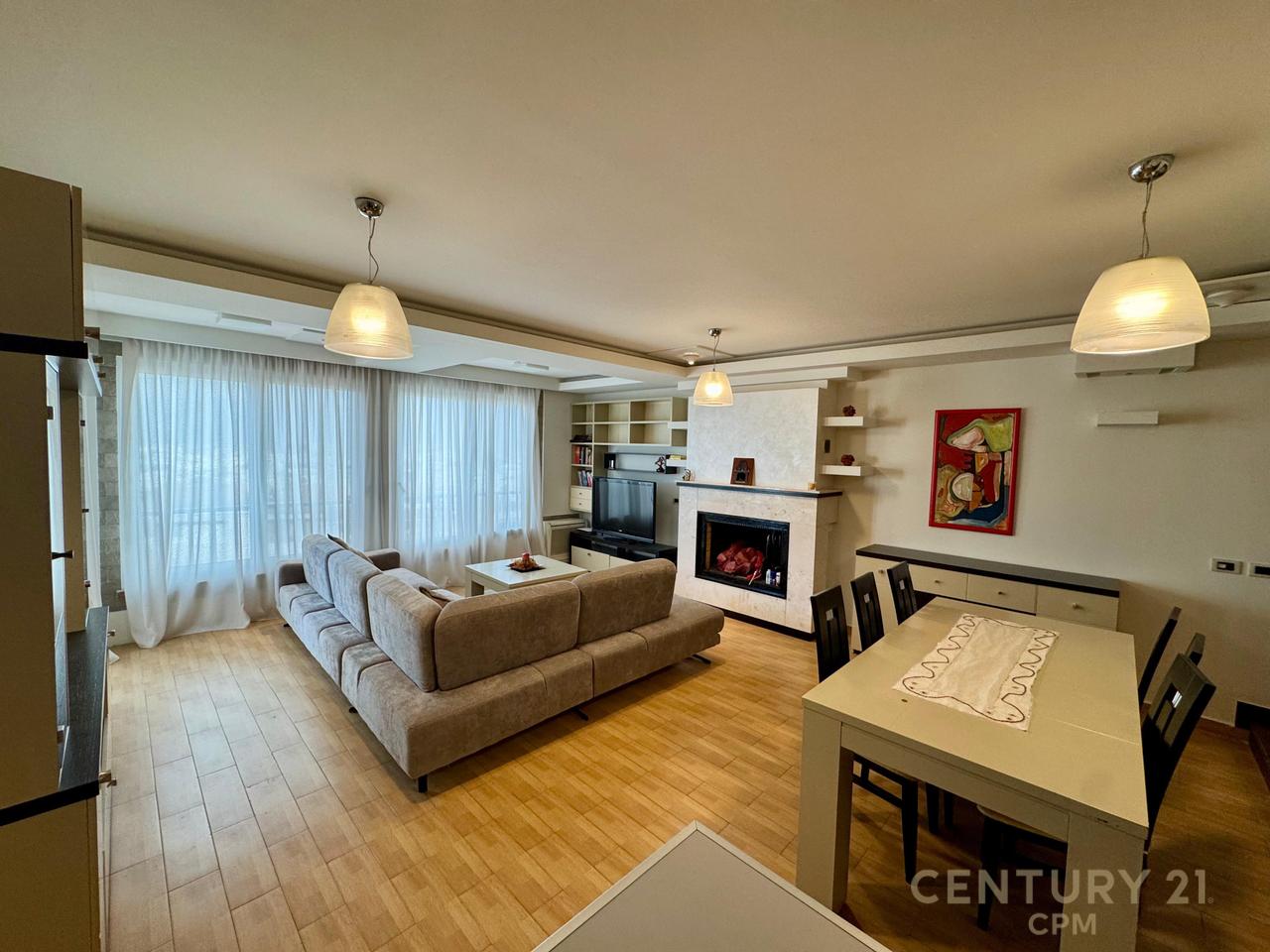 DUPLEX 3+1+2 IN VENDITA NELLA RESIDENZA KODRA E DIELLIT 1!