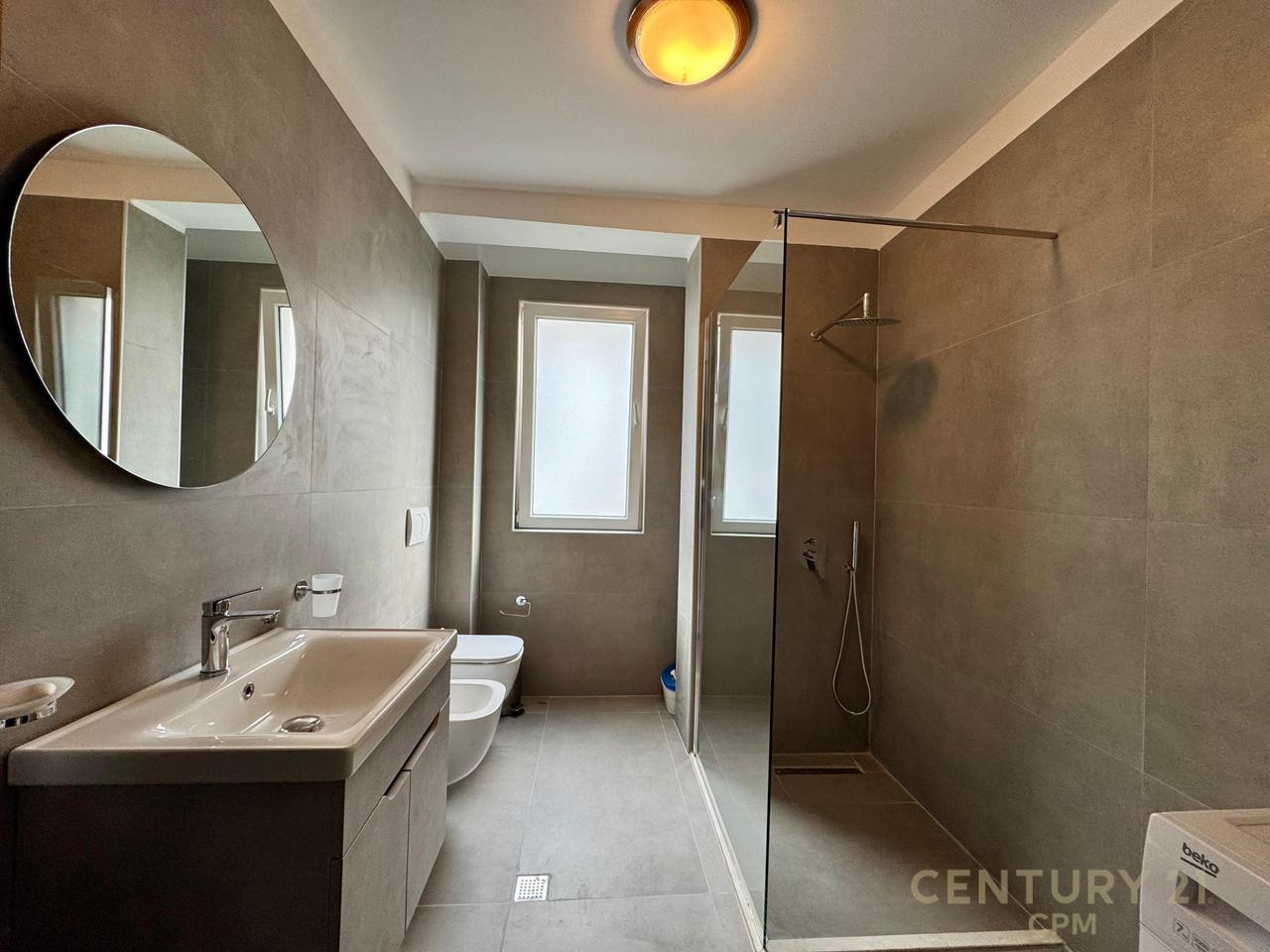 DUPLEX 3+1+2 IN VENDITA NELLA RESIDENZA KODRA E DIELLIT 1!