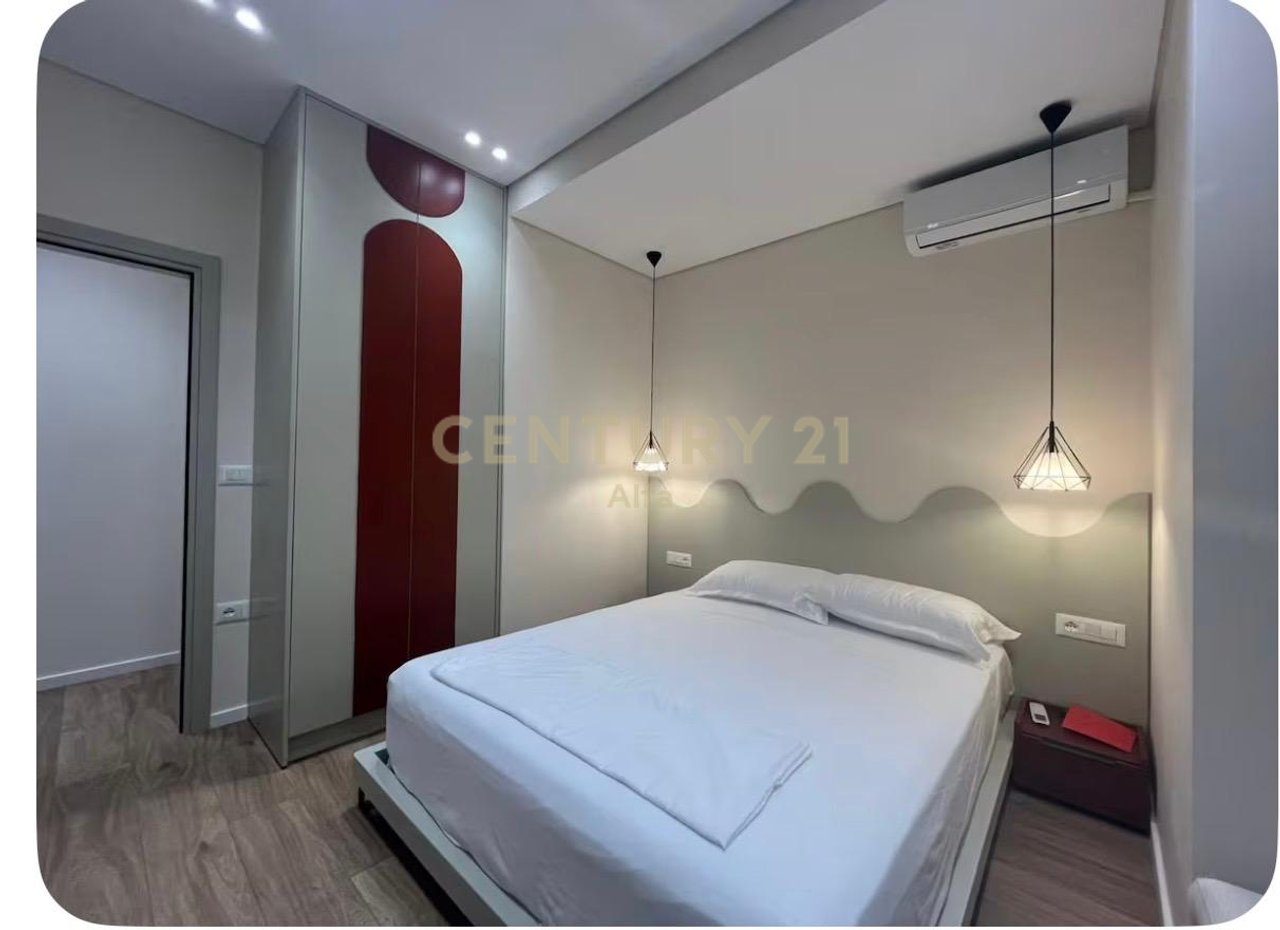 Great investment opportunity in Sarandë with a sea view!