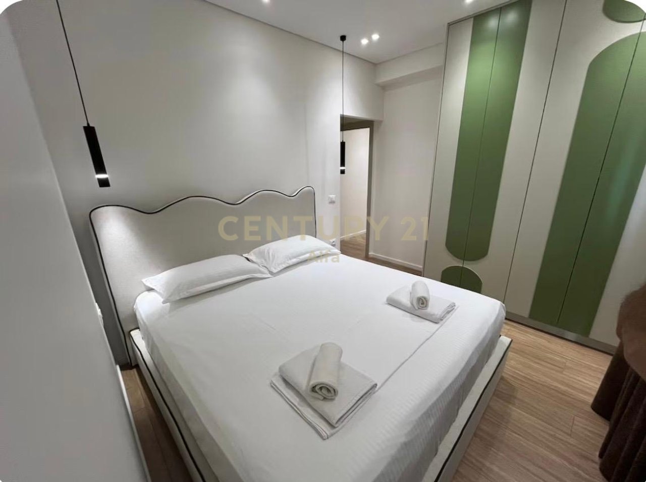 Great investment opportunity in Sarandë with a sea view!