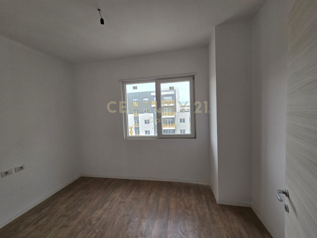 APARTMENT 2+1+2 FOR SALE IN COMPLEX E-88, LAPRAKE!