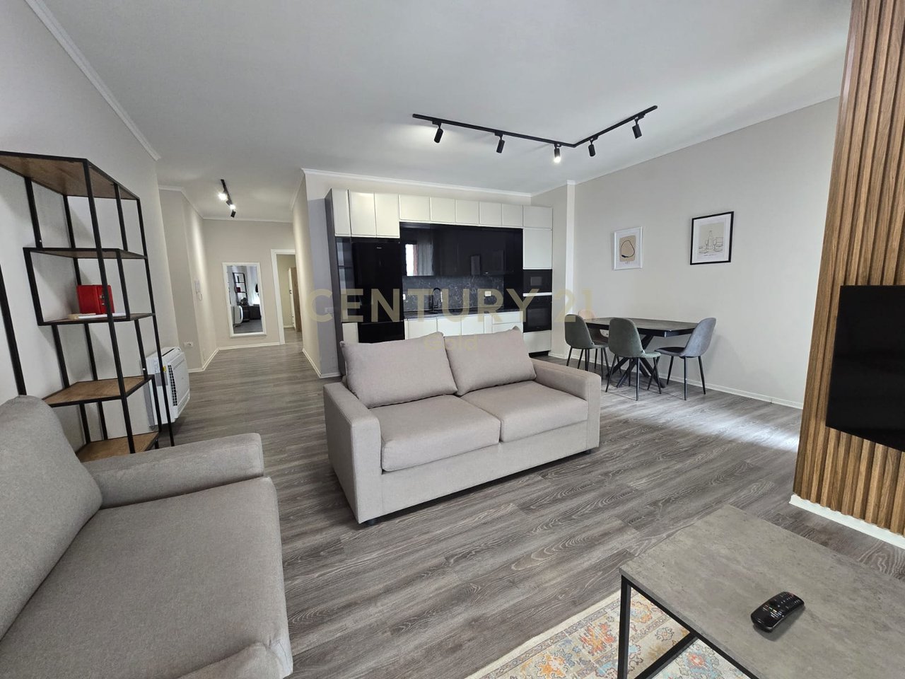 FOR RENT 2+1+2 APARTMENT + PARKING SPACE AT ASL COMPLEX!