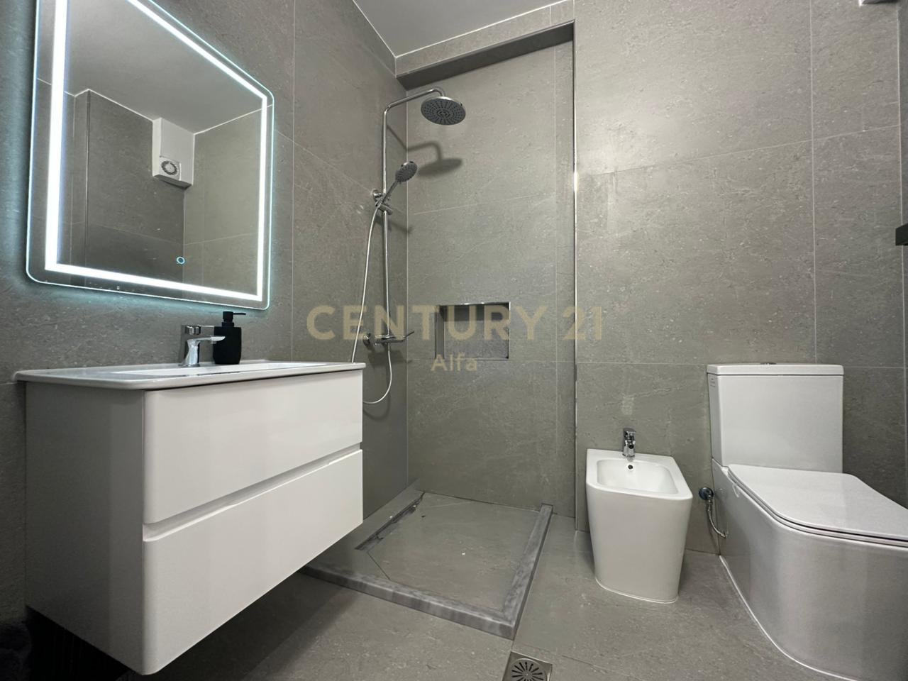 Super Apartment 1+1 for Sale – Cold Water, Vlora!