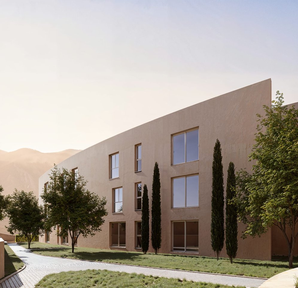 LIVE NEAR FARKA LAKE IN THE "FARKA HILLS" RESIDENCE!