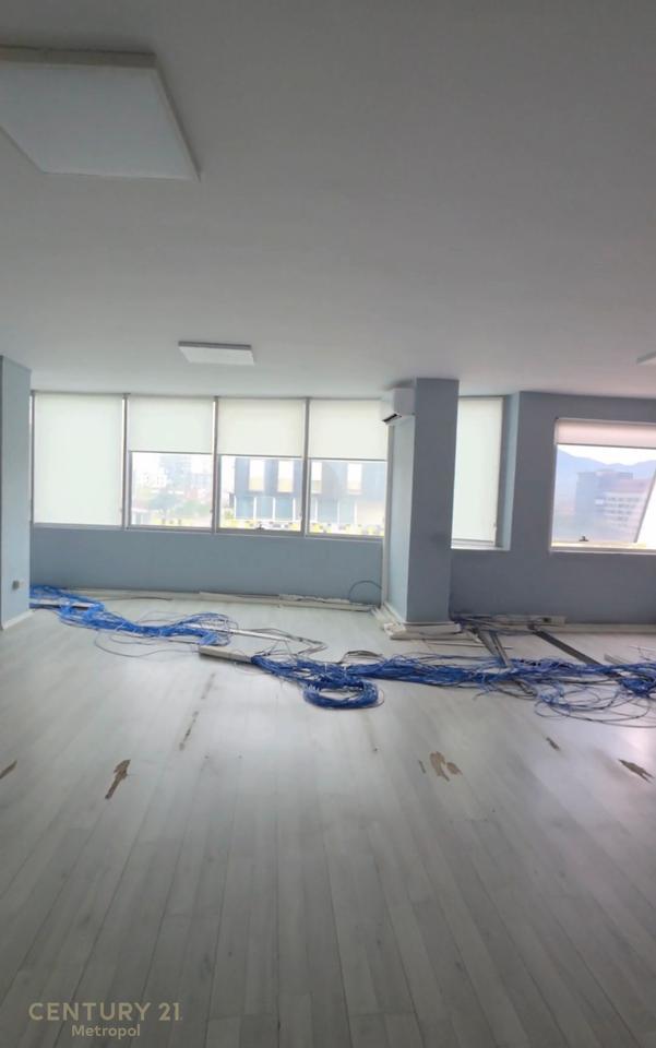 OFFICE SPACE, FORMER TRAIN STATION!