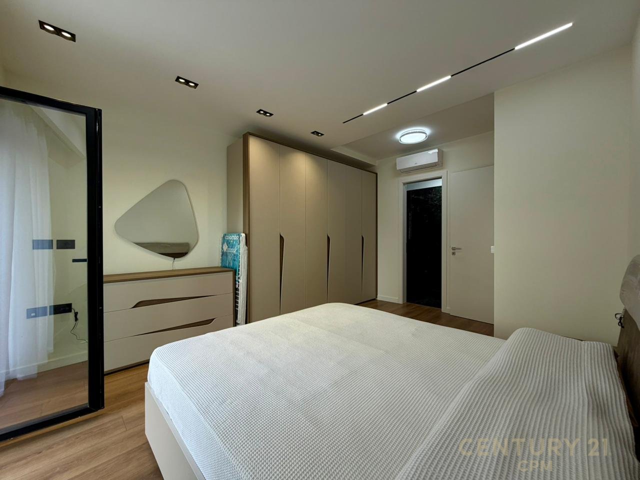 APPARTAMENTO MODERNO 2+1+2+PARCHEGGIO A KODRA E DIELLIT 2 RESIDENCE! (MAI OCCUPATO PRIMA)