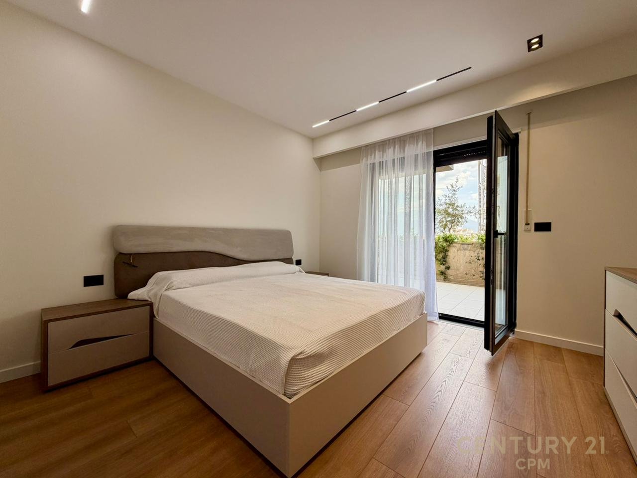 APPARTAMENTO MODERNO 2+1+2+PARCHEGGIO A KODRA E DIELLIT 2 RESIDENCE! (MAI OCCUPATO PRIMA)