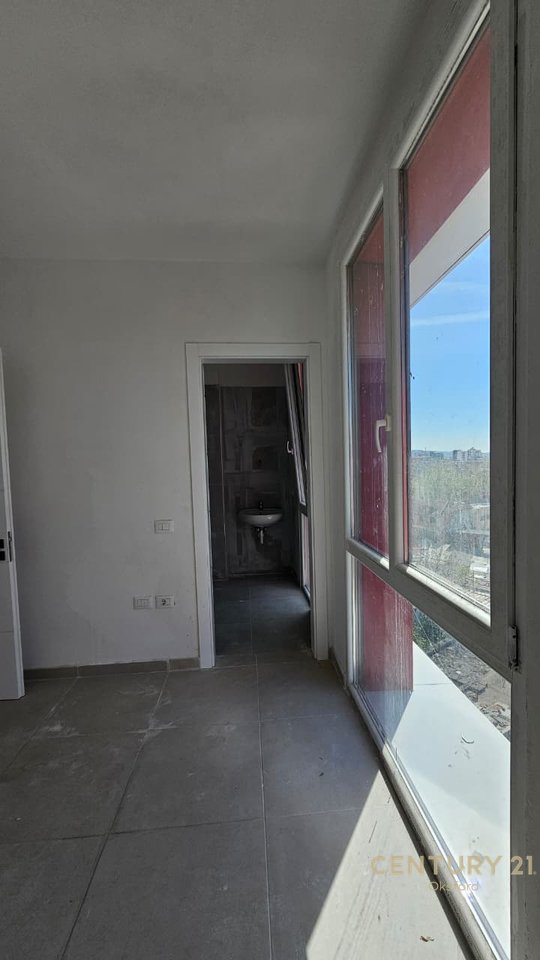 APARTMENT 3+1+2, FOR RENT NEAR 'PHARMACY 10'