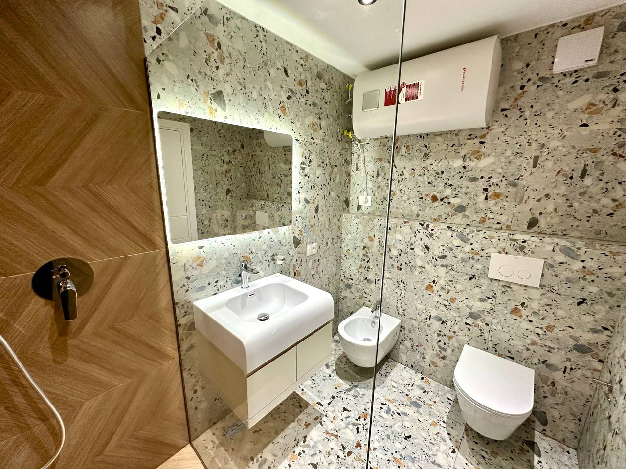 QIRA, APPARTAMENTO PREMIUM 2+1+2 con 2 POSTI AUTO‼️