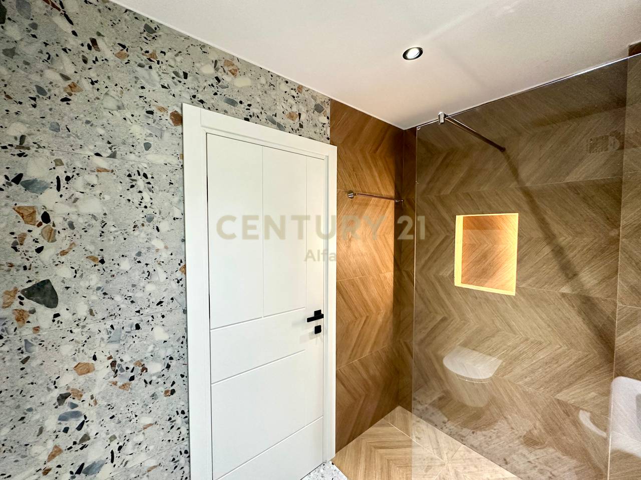 QIRA, APPARTAMENTO PREMIUM 2+1+2 con 2 POSTI AUTO‼️