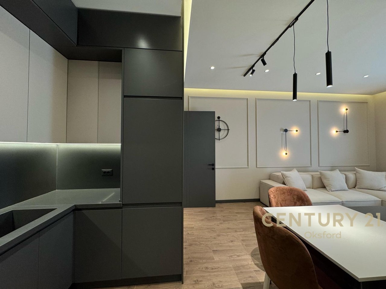 Apartament per qira 1+1 i mobiluar, tek Kompleksi "Deliorgji"!