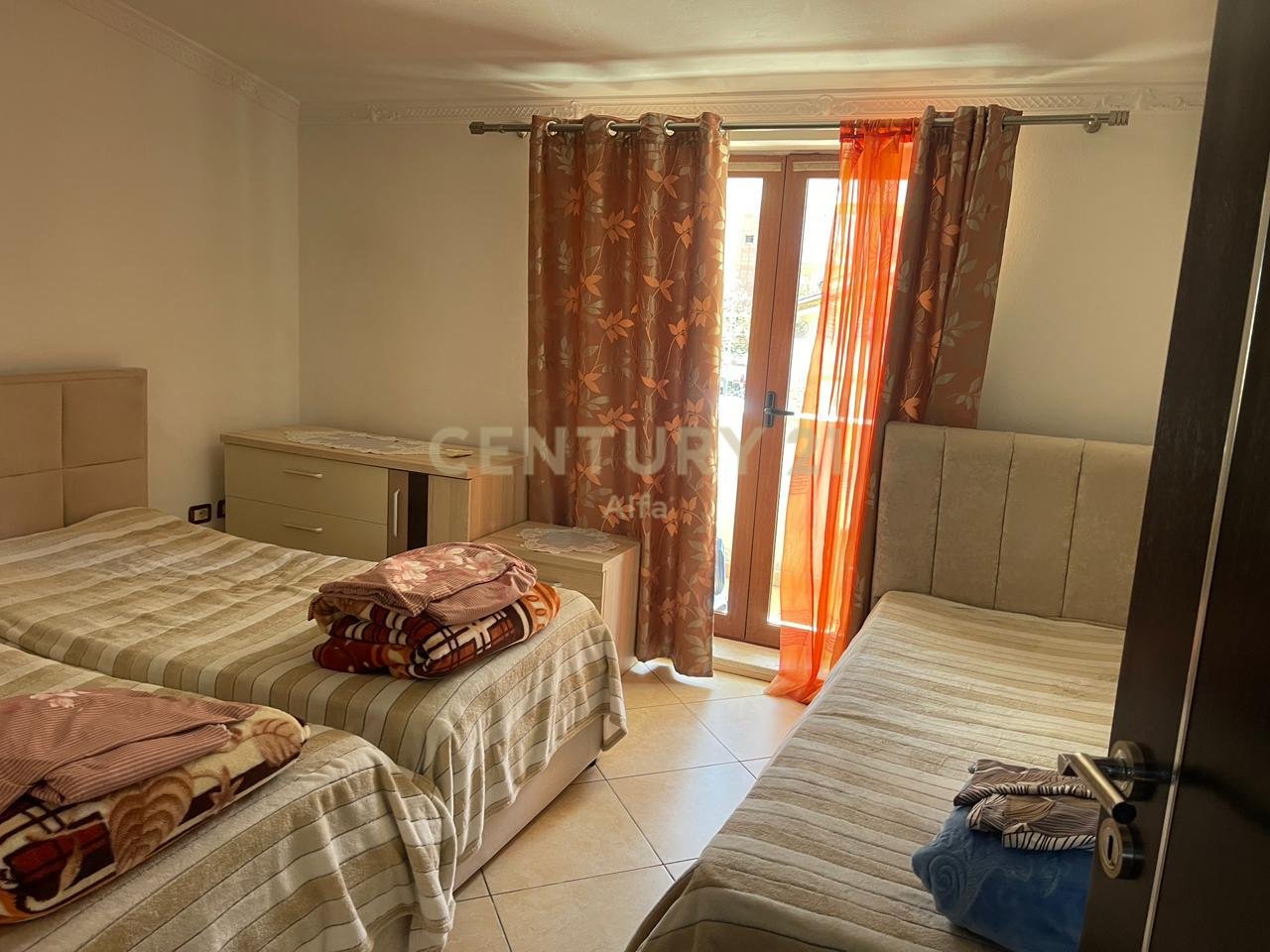 Apartament 2+1 për qira te Shkolla e Bashkuar!