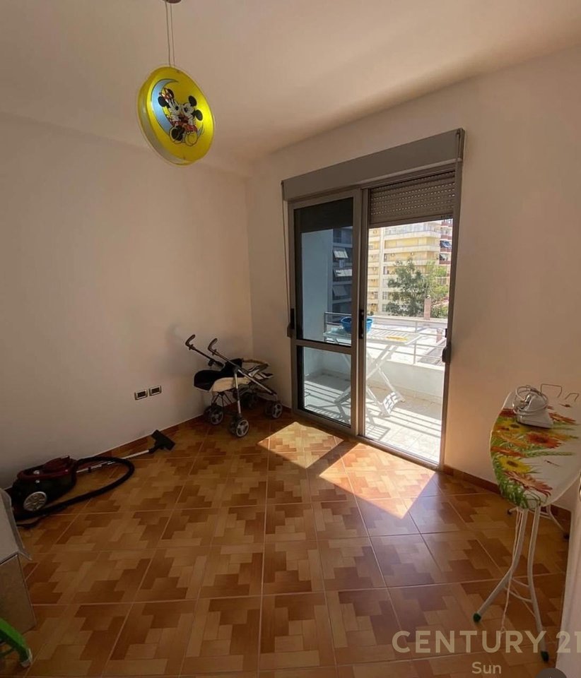 Apartament 2+1+2 në shitje pranë Rrugës së Cipajve, Vlorë
