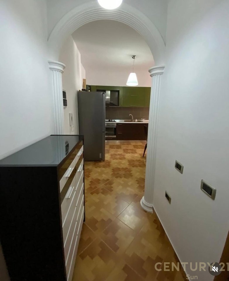 Apartament 2+1+2 në shitje pranë Rrugës së Cipajve, Vlorë