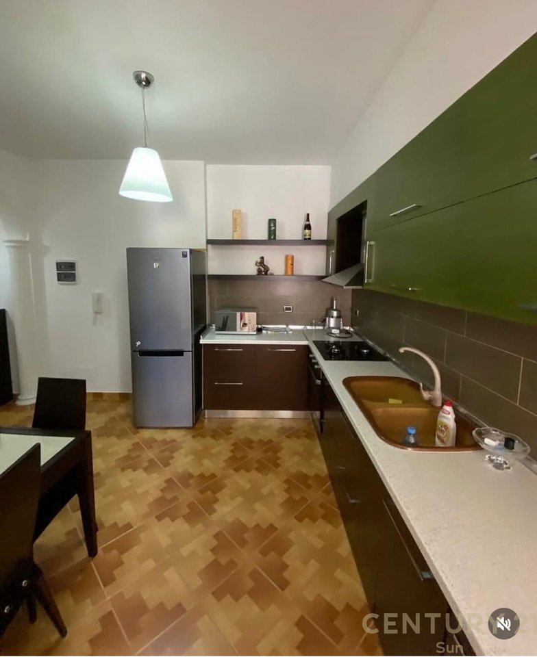 Apartament 2+1+2 në shitje pranë Rrugës së Cipajve, Vlorë