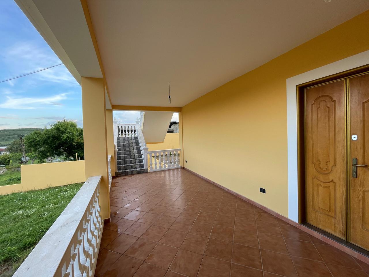 VILLA IN AFFITTO A RISILI-VLORE!