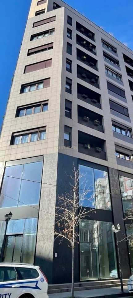 🏡 Apartament 1+1 me Qira – RRUGA E BARRIKADAVE – QENDËR, TIRANË! 800 € /Muaj