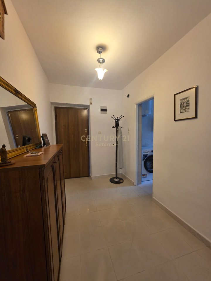 1+1 Apartment for Rent in the Brryli Area