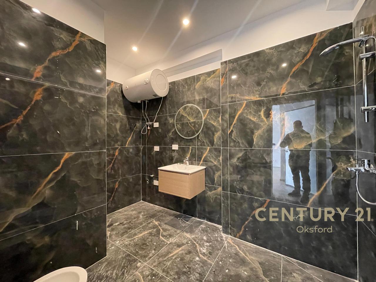 SHITET APARTAMENT 1+1 TE REZIDENCA "TIRANA GOLDEN PARK 3" !!