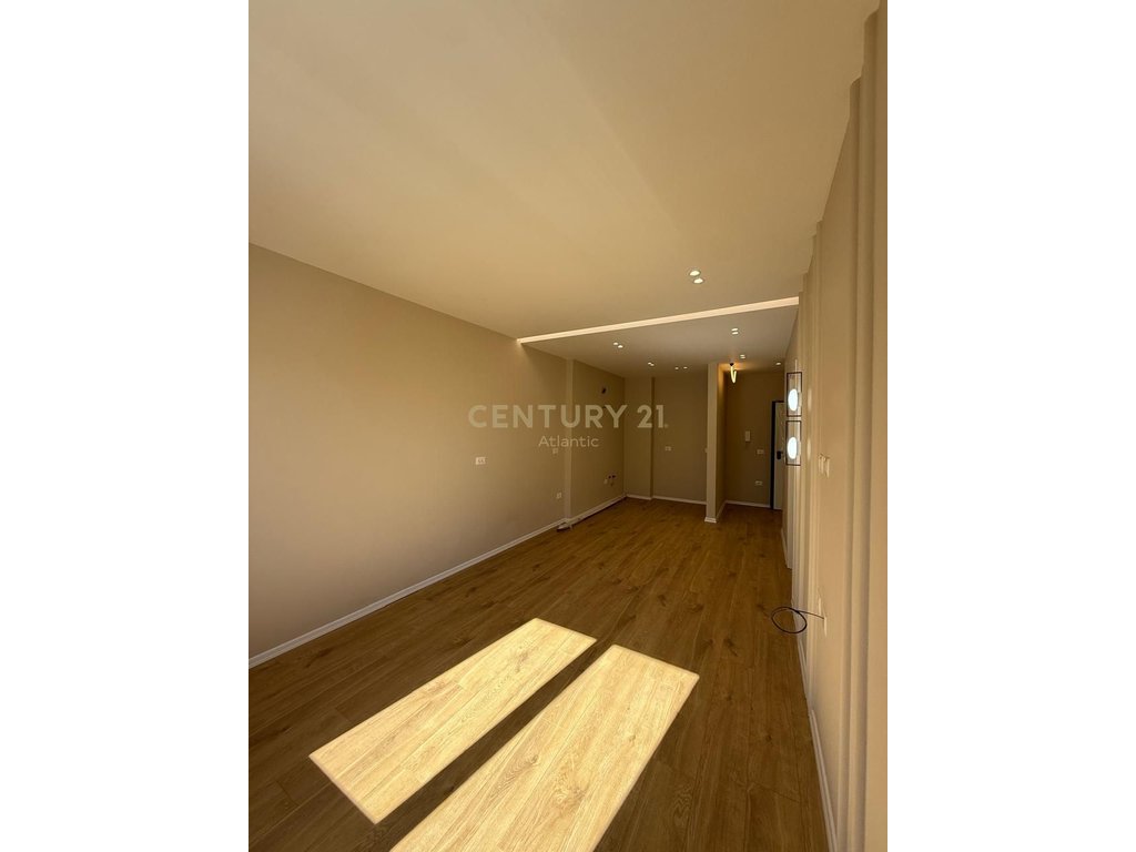Apartament 1+1 për shitje në Mali i Robit. (2)