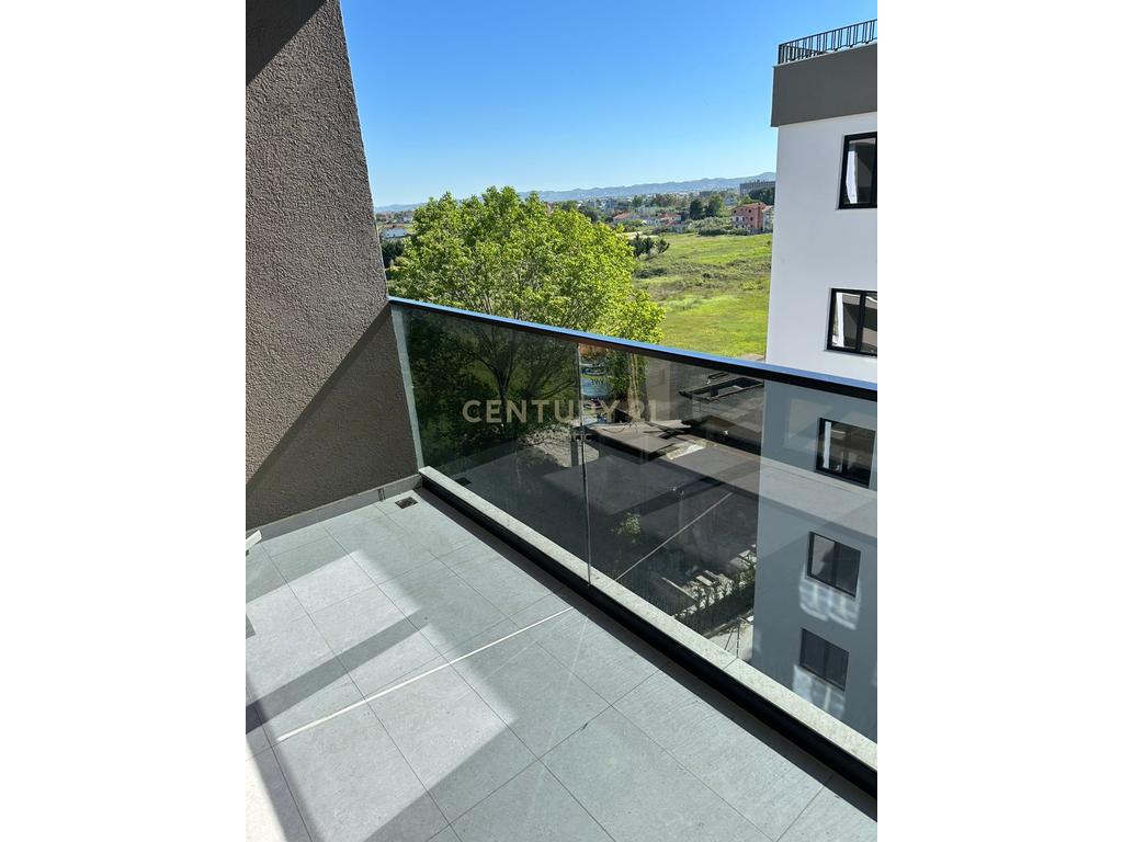 Apartament 1+1 për shitje në Mali i Robit. (4)