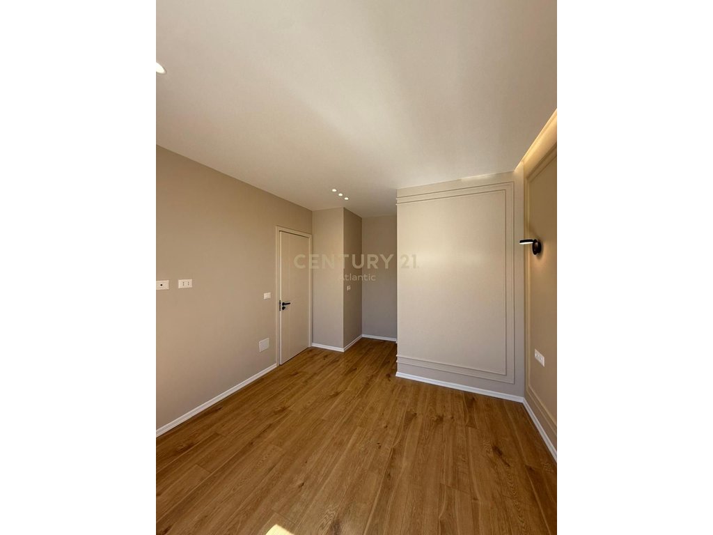 Apartament 1+1 për shitje në Mali i Robit. (5)