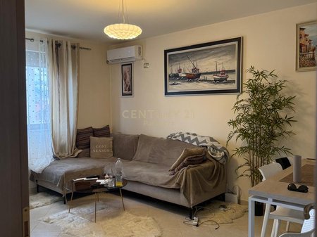 APARTAMENT NE SHITJE 1+1 TEK OXHAKU